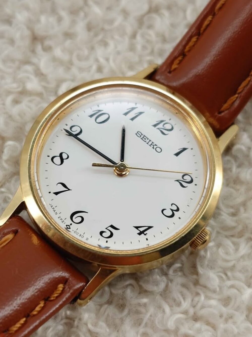 Seiko 2P21-0A30 Women's Quartz Watch 24mm Gold Arabic JDM Vintage New Battery
